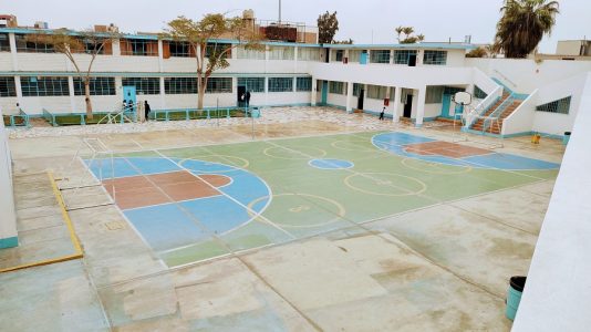 PATIO DE PRIMARIA